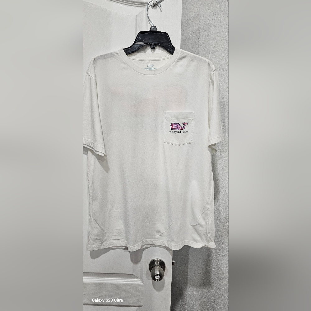 White Vineyard Vines T-Shirt with Pocket